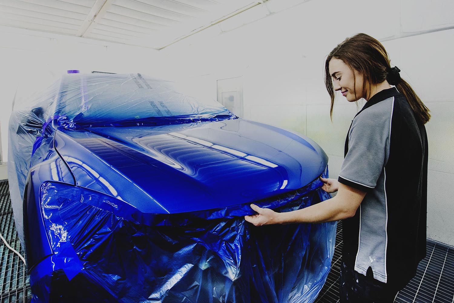 Experienced Automotive Spray Painter Leven Smash Repairs